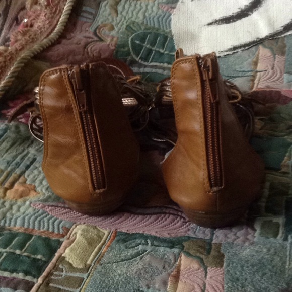 Sandals metallic straps - Picture 4 of 4